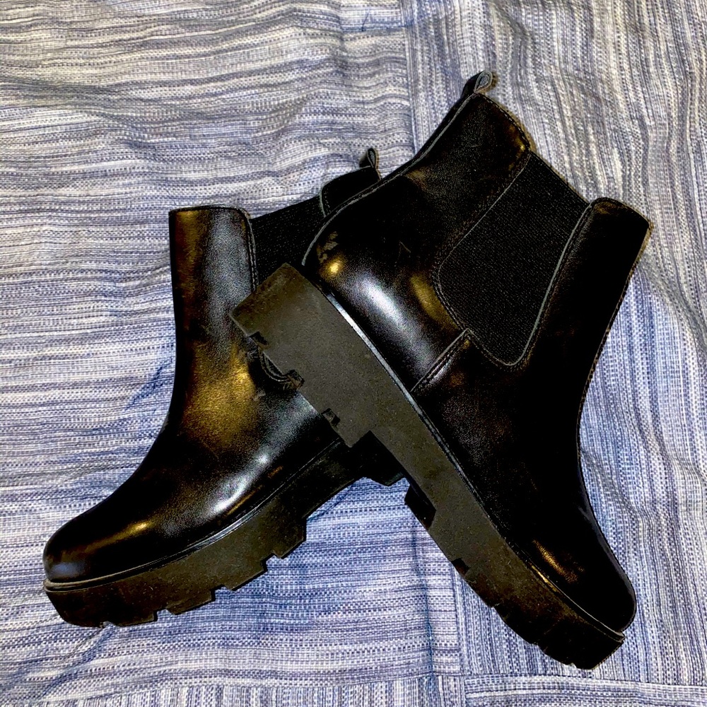Steve Madden boots